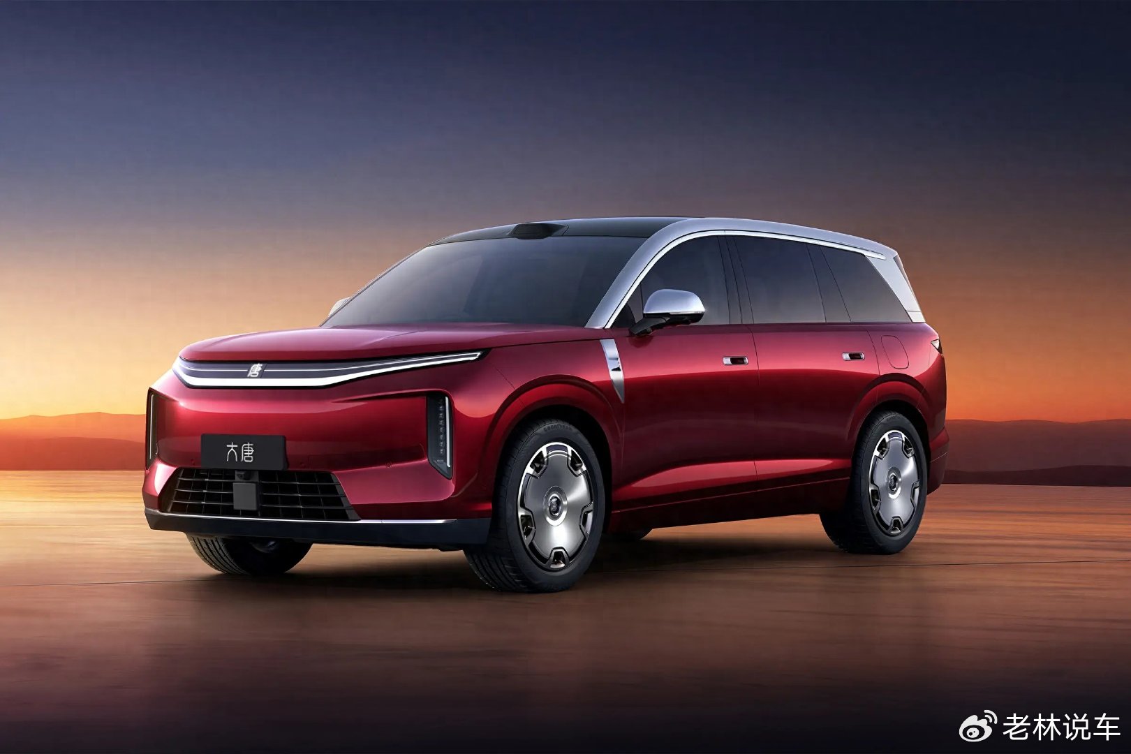 长超5米2，纯电续航950km，9分钟充电97%，3.9秒破百，23.99万起